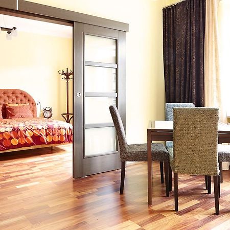 Lovely Funky Flat Near Royal Park Warsawa Bagian luar foto